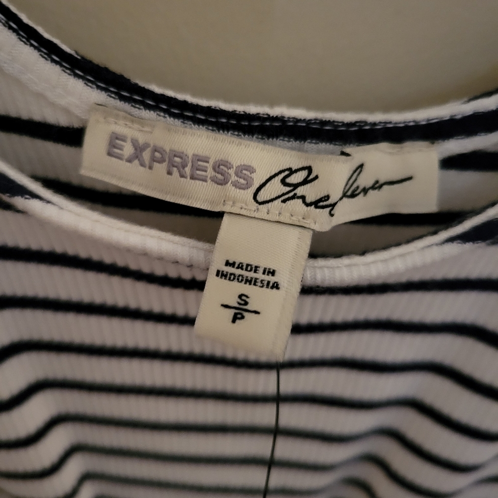 Express top - Picture 3 of 4